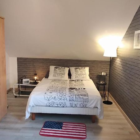 Chambre De L'Oree Du Bois Audeux Exteriör bild